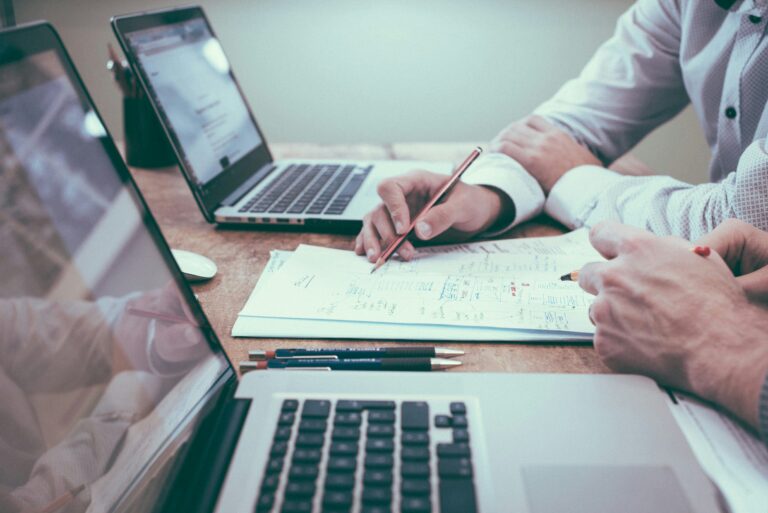 How to File Income Tax : A Step-by-Step Guide (2025)